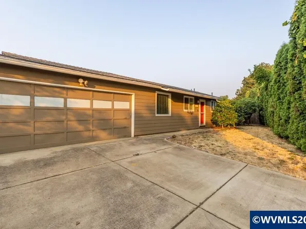 1090 Denise St SE, Salem, OR 97306