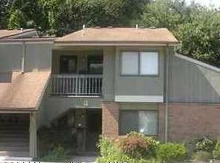 16 Friendship Ct, Red Bank, NJ 07701