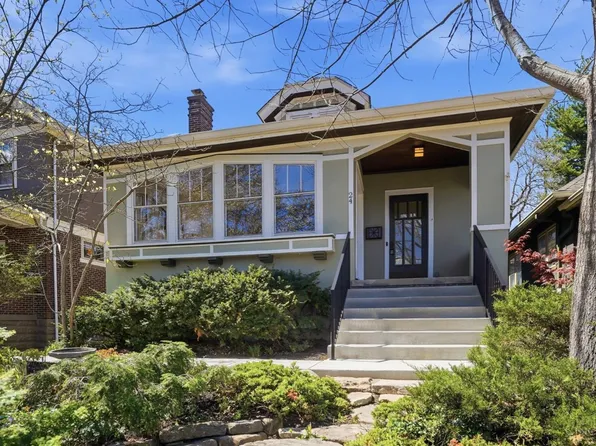 24 Arcadia Pl, Cincinnati, OH 45208