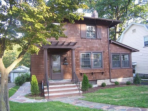 2nd image of 240 Gregory Ave