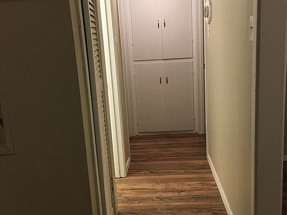 4th image of 3104 Merrill Ave
