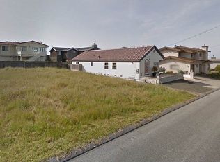 Orlando Dr, Cambria, CA 93428