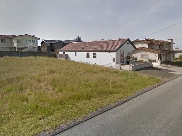 Orlando Dr, Cambria, CA 93428