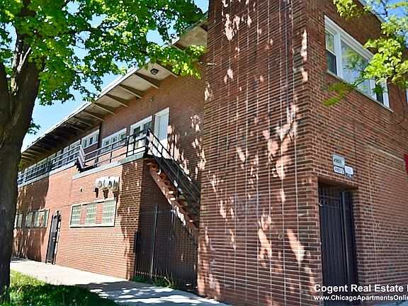 5th image of 4903 W Fullerton Ave APT 203