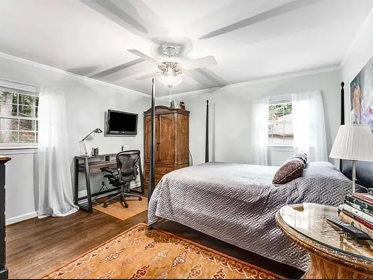 240 Beachland Dr — Photo 18