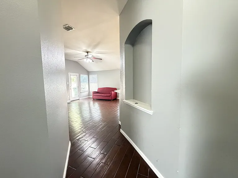 625 Tabasco Trl — Photo 13