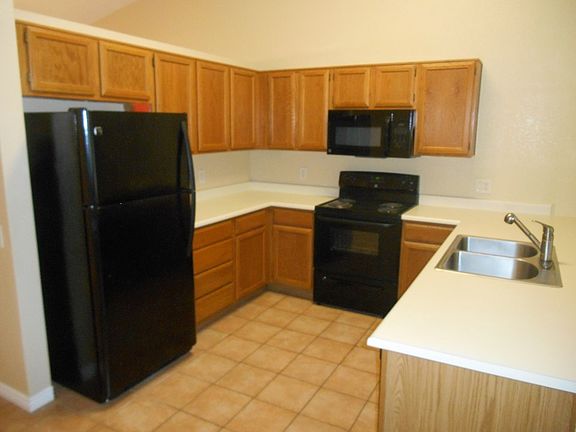 3rd image of 3244 W Runion Dr