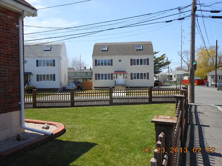 82 Calumet St #B — Photo 13