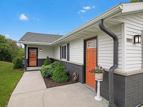 2nd image of 1309 N 49th STREET