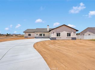 22212 Lone Eagle Rd, Apple Valley, CA 92308