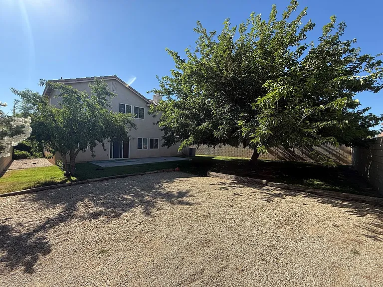 43439 Bale Ct — Photo 20