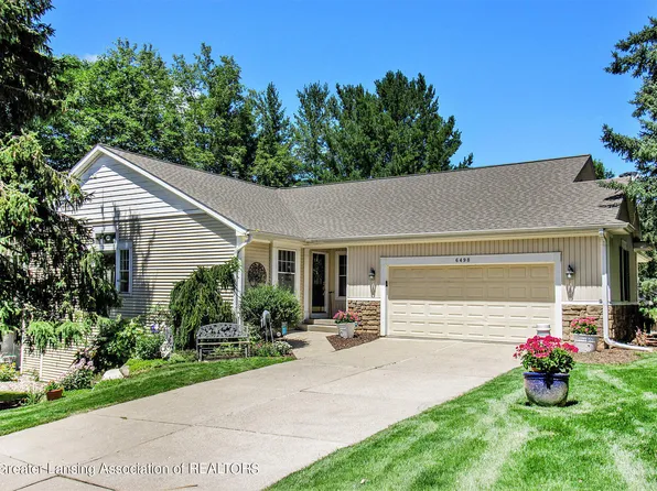 6498 E Highland Ridge Dr, East Lansing, MI 48823