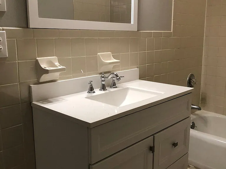 25 Ellsworth St #1 — Photo 5