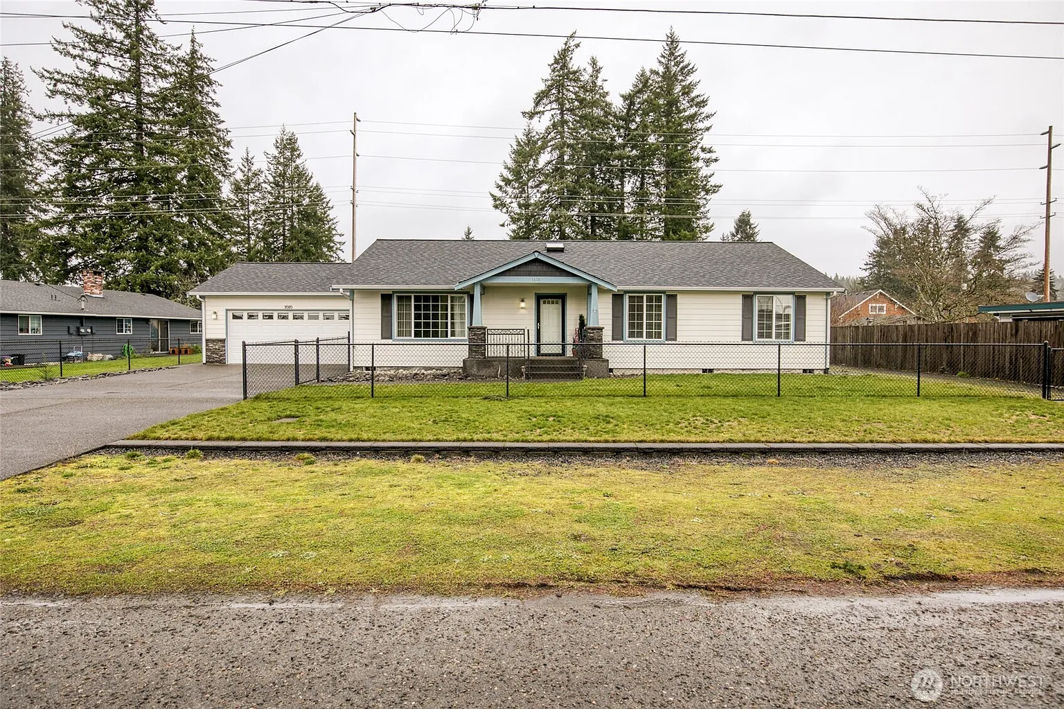 1616 W Anderson Street photo 1