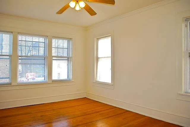 Van Buren Apartments — Photo 9