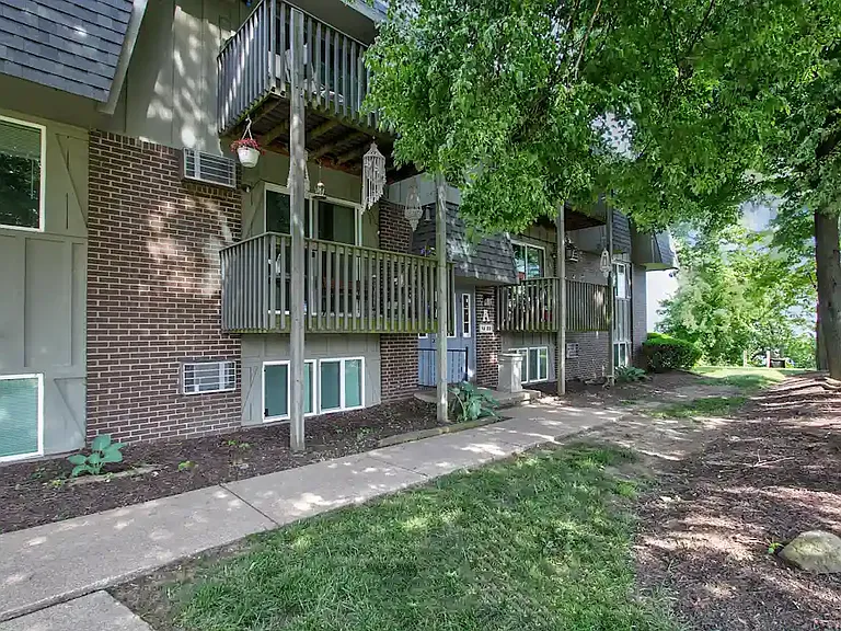 Windjammer Apartments — Photo 3