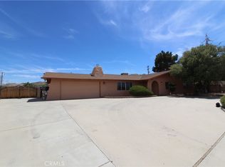57801 San Tropeze Dr, Yucca Valley, CA 92284