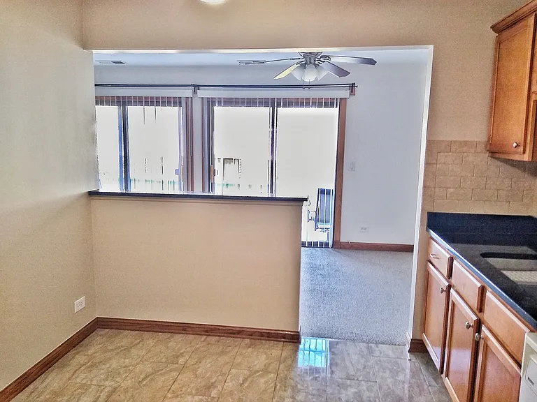 220 Oak Knoll Ct #B2 — Photo 12