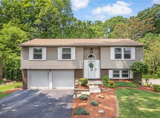 146 Penn Lear Dr, Monroeville, PA
