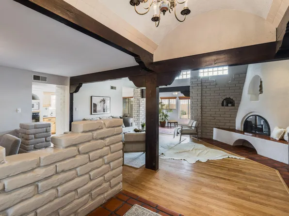 1100 Juanita Ln NW, Albuquerque, NM 87107