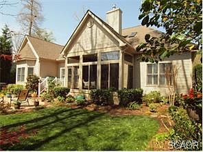 1st image of 8 Blue Heron Dr