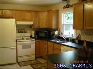 1744 Garner Rd, Greenville, NC 27834