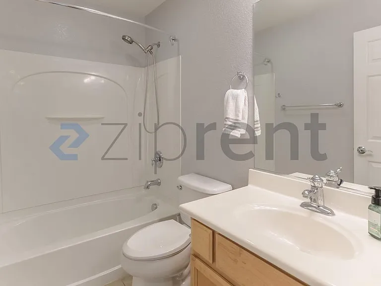 1465 Valley Glen Dr — Photo 28