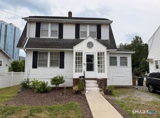 46 Vernon Pl, Stamford, CT 06902