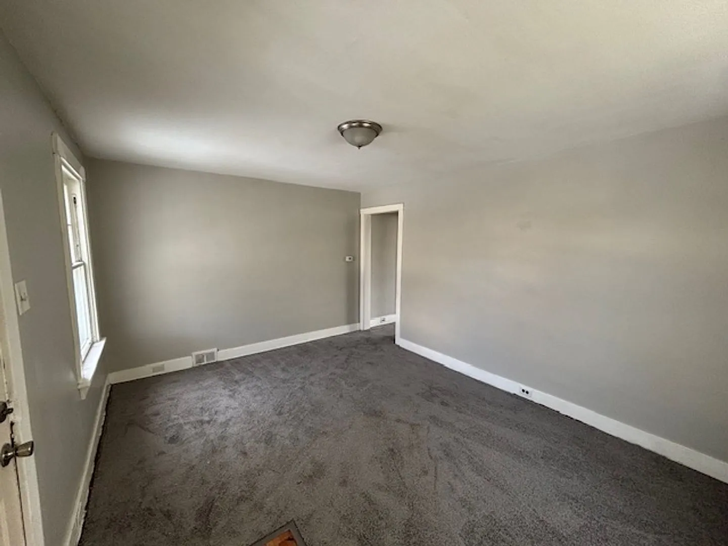 618 Farnsworth Ave. Clairton, PA 15025 2 bed/1 bath — Photo 3