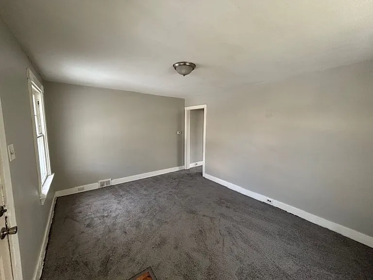 618 Farnsworth Ave — Photo 3