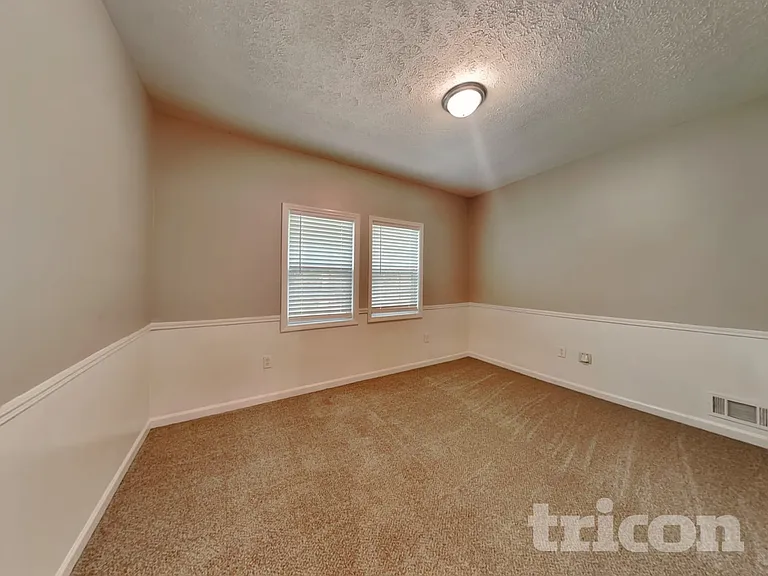 515 Westbridge Dr — Photo 16