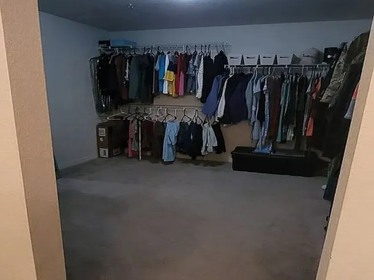 9565 Castle Oaks Dr — Photo 22