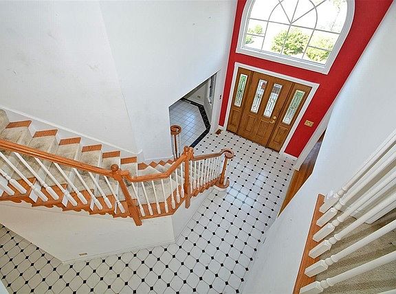 4th image of 3110 Heather Hill Ct