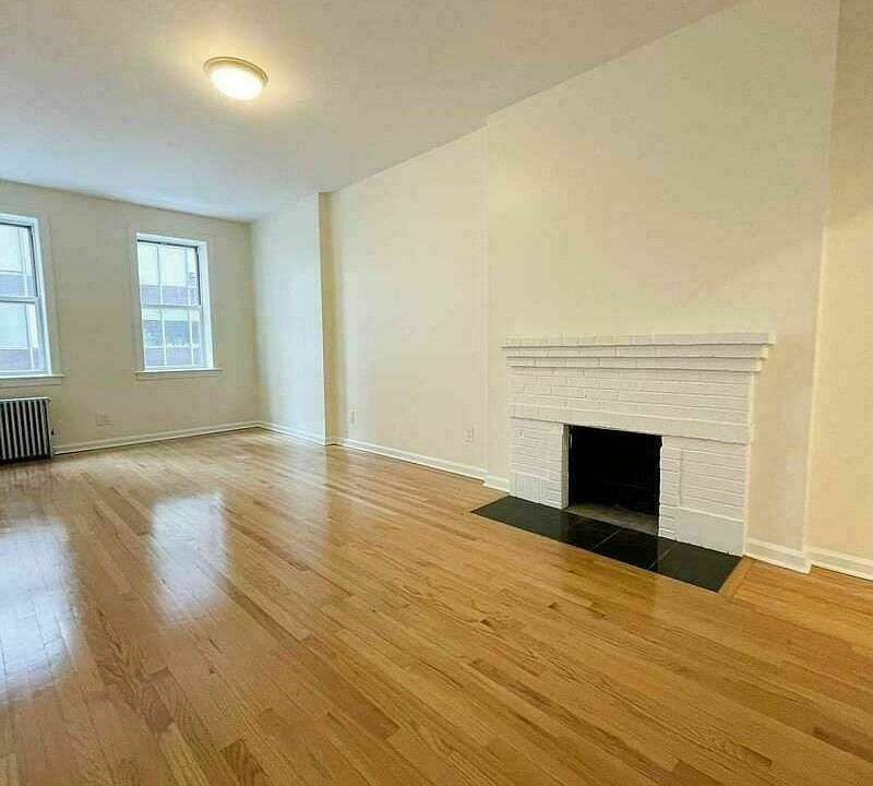 1st image of 52 W 56th St #3FF