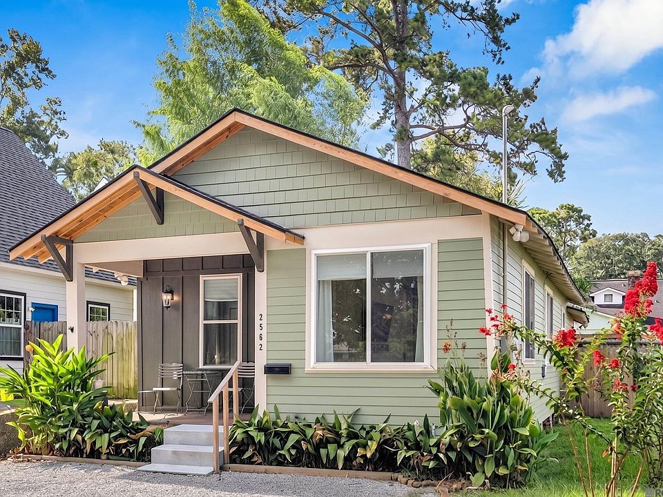 Mid City Walkable property listing photo