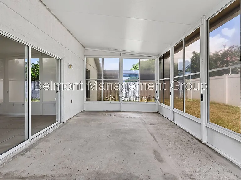 2127 Korat Ln — Photo 15