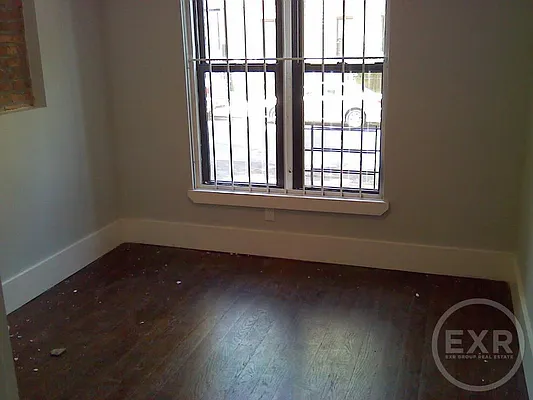 Rented by EXR | media 66