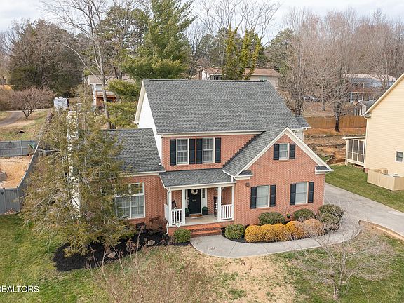5th image of 8115 Crimson Ln