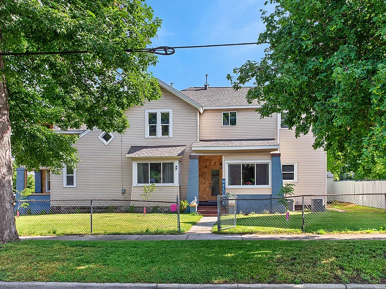 700 Broadway Ave NW #2 — Photo 47