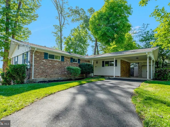 8909 Victoria Rd, Springfield, VA 22151
