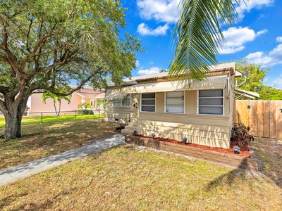 1031 N C Street, Lake Worth, FL, 33460