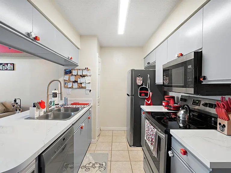 2735 N Poinciana Blvd #100 — Photo 5