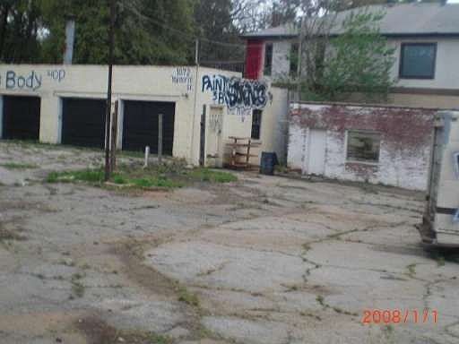 4th image of 1072 Memorial Dr SE