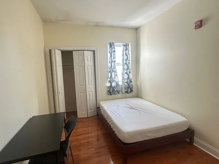 420 N 40th St — Photo 1