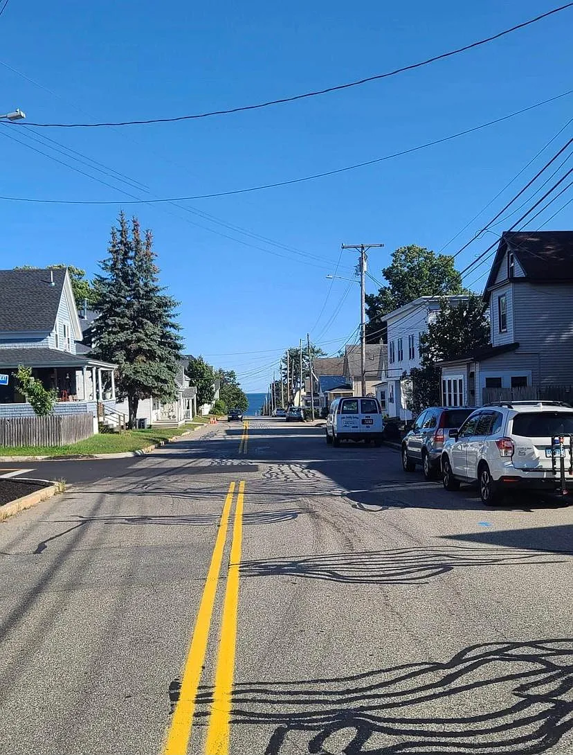 93 Union Ave — Photo 2