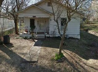 1435 W Houston St, Paris, TX 75460