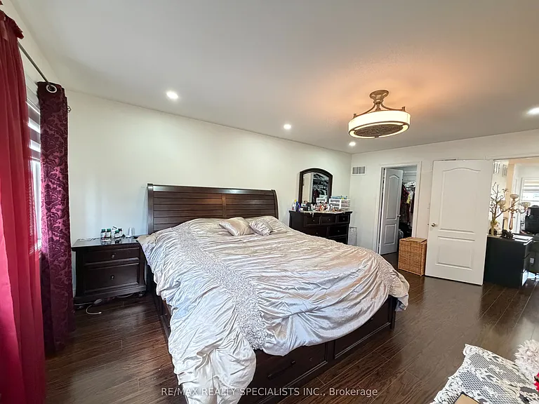 214 McCready Dr — Photo 30