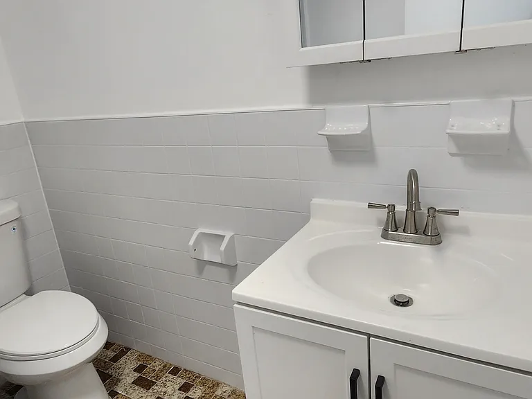 295 Travis Ave — Photo 2