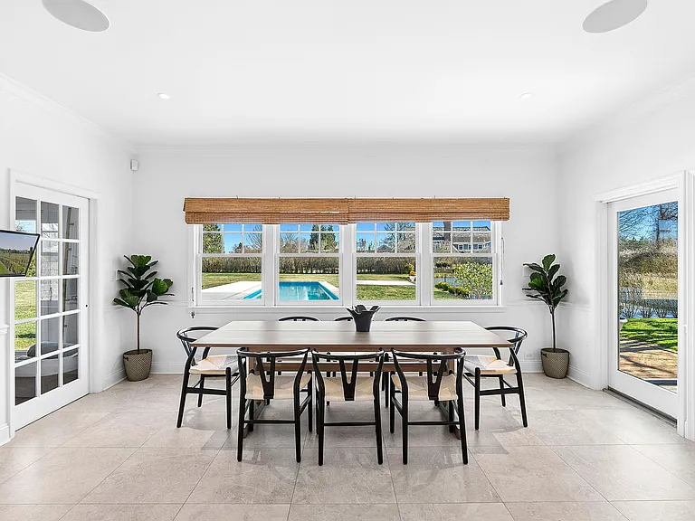 Farmview Dr — Photo 17