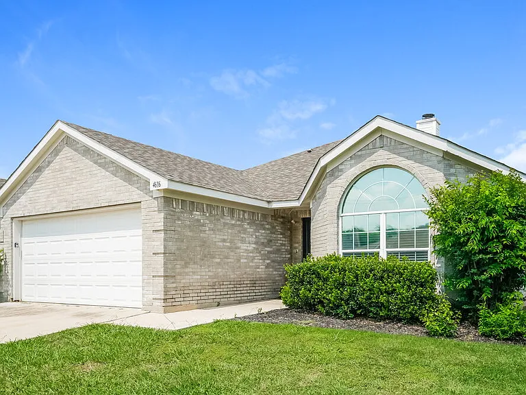 4616 Wheatland Dr — Photo 3